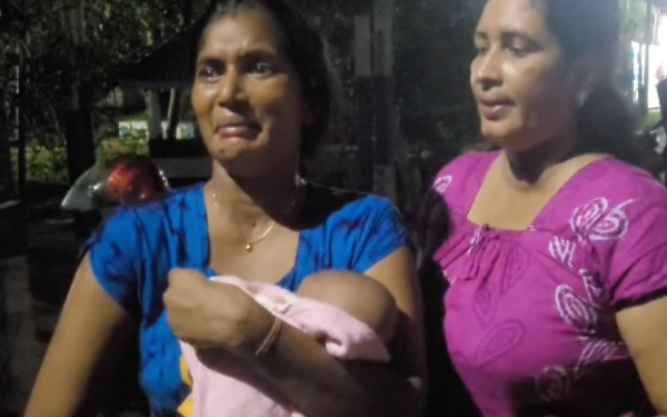 யாழ் சுன்னாகம் பொலிஸார் நால்வர் அதிரடியாக பணியிடைநிறுத்தம்!