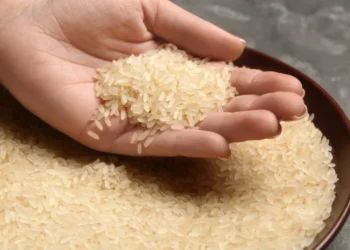 பண்டிகை காலத்திற்கு முன்னர் நாட்டரிசி சந்தைக்கு – வர்த்தக அமைச்சர்